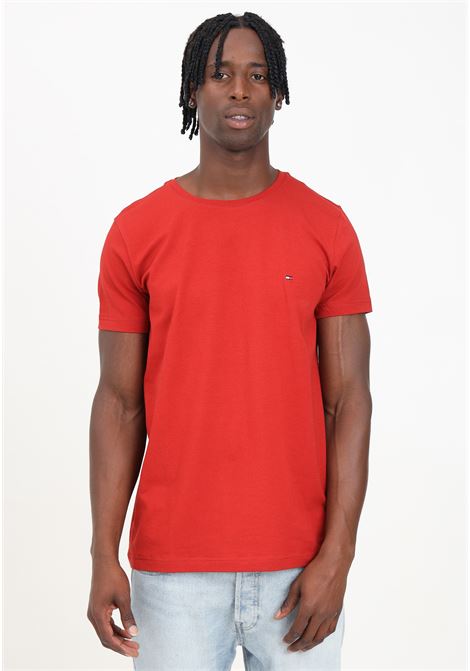 T-shirt a manica corta rossa da uomo con ricamo bandierina TOMMY HILFIGER | MW0MW10800XNNXNN